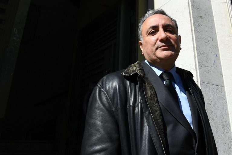 découvrez comment bourbon défend parker face aux accusations qui pèsent sur lui. une analyse approfondie des enjeux juridiques et des implications médiatiques de cette affaire.