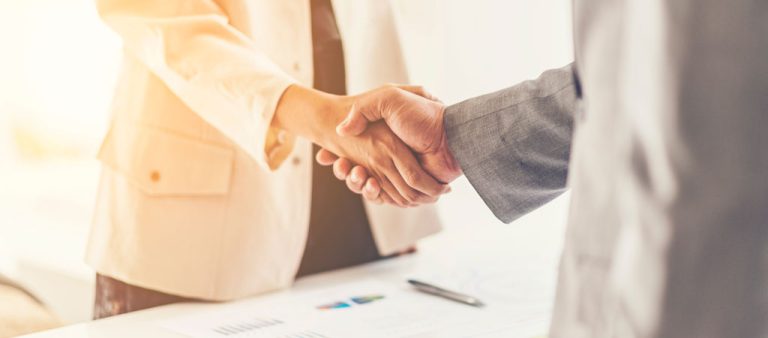 découvrez comment une association partenaire entreprise peut favoriser la collaboration, le partage de compétences et le développement de projets innovants entre le secteur associatif et le monde professionnel.